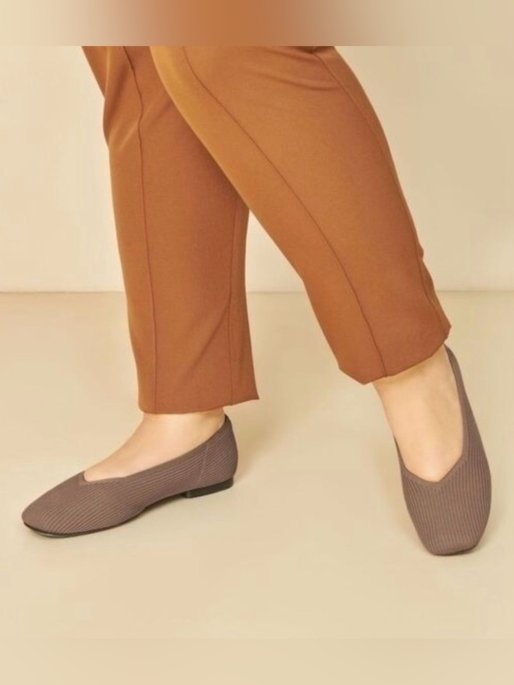 VIVAIA Margot Square-Toe V-Cut Flats